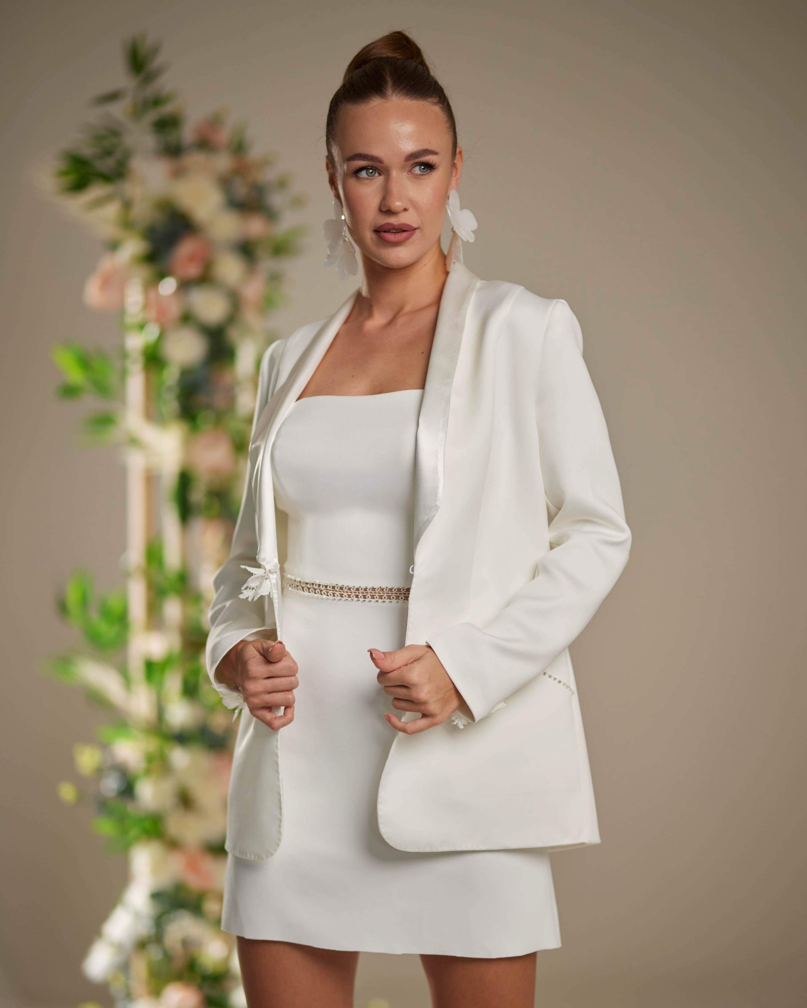 Gelin Takımı — Saten Yaka Blazer ve Mini Elbise